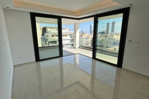 3 dormitorios Penthouse en Limassol, Cyprus No. 81418 3