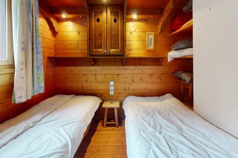 2 bedrooms Apartment in Les Allues, France No. 100165 7