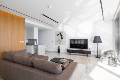 3 bedrooms Apartment in Limassol, Cyprus No. 35010 11