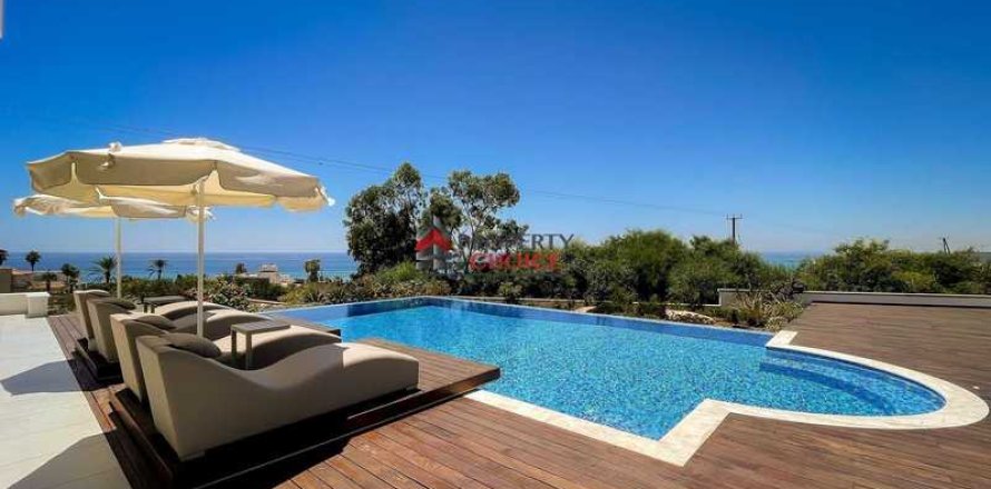 3 bedrooms Villa in Ayia Napa, Cyprus No. 29167