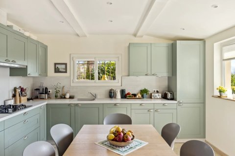 Вилла с 5 спальнями в Гатьер, Франция №99758 8