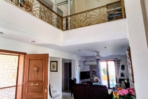 Дом с 4 спальнями в Янина, Греция №58014 13