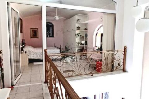 Дом с 4 спальнями в Янина, Греция №58014 17