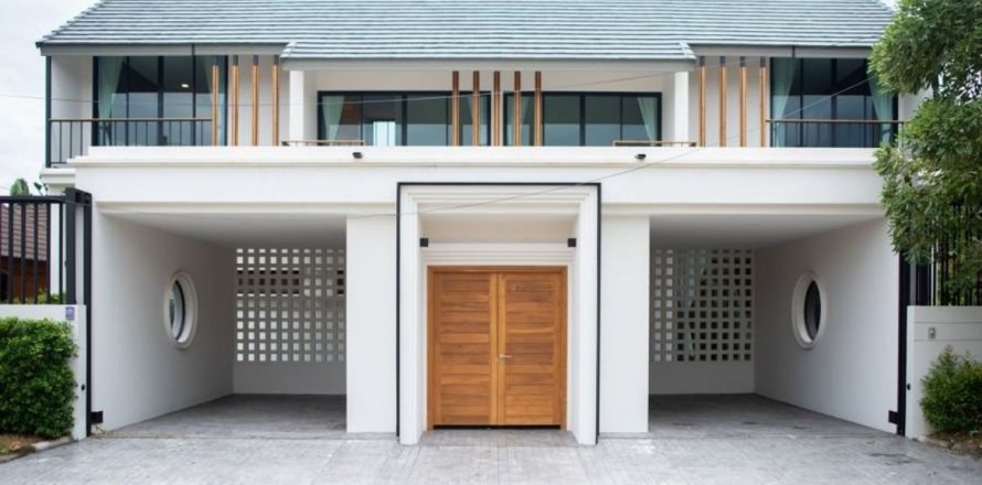 3 bedrooms House in Chiang Mai, Thailand No. 95628