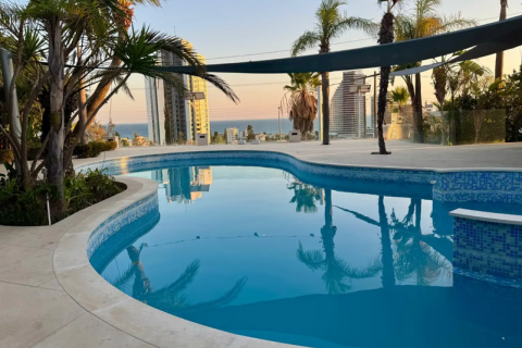 6 chambres House à Germasogeia, Cyprus No. 76558 2