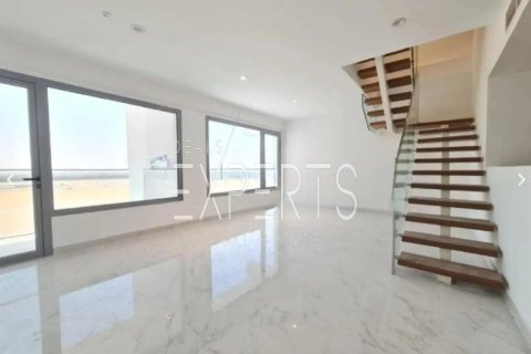 3 dormitorios Apartment en Oasis Residences, UAE No. 129716