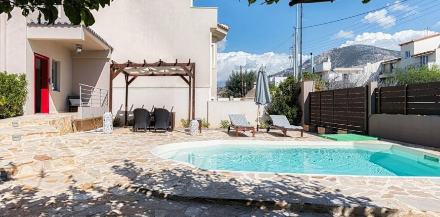 5 chambres House à Kalyvia Thorikou, Greece No. 108394