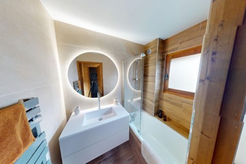 2 bedrooms Apartment in Megeve, France No. 99368 10