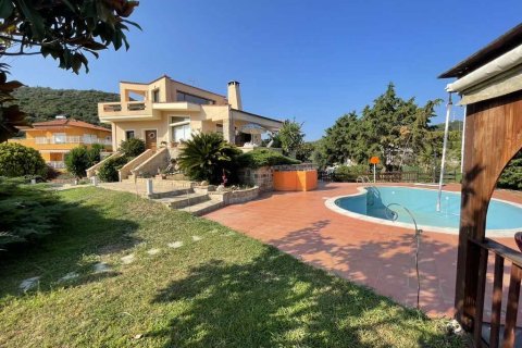 6 rooms Villa in Kavala, Greece No. 107366 1