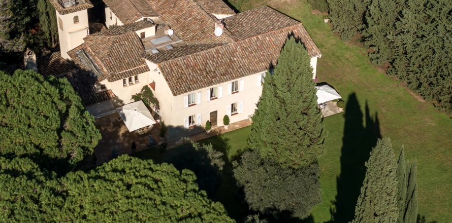 9 chambres House à Auribeau-sur-Siagne, France No. 73638