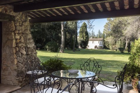 9 chambres House à Auribeau-sur-Siagne, France No. 73638 4