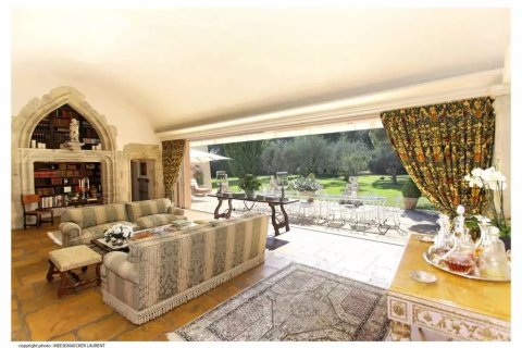 9 chambres House à Auribeau-sur-Siagne, France No. 73638 6