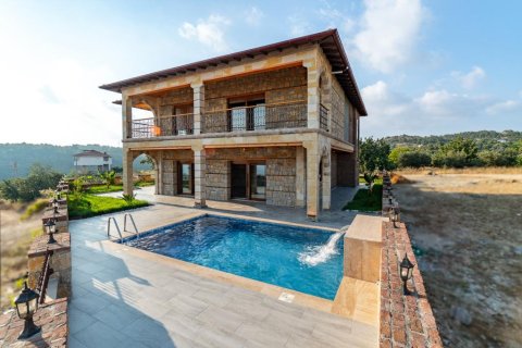 5 rooms Villa à Avsallar, Turkey No. 21549