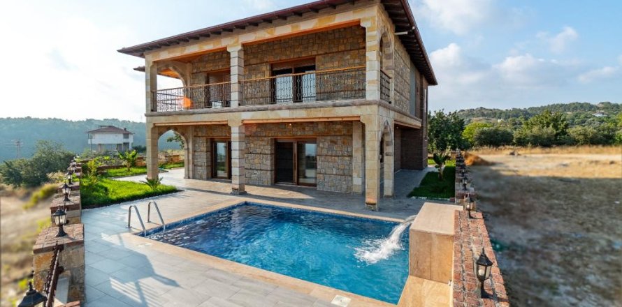 5 habitaciones Villa en Avsallar, Turkey No. 21549