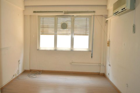 600m² Commercial property in Athens, Greece No. 59553 13