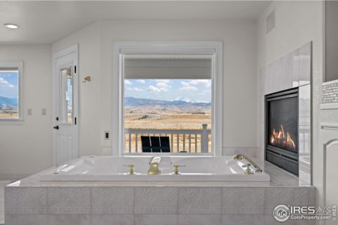 4 bedrooms House in Longmont, USA No. 76731 25