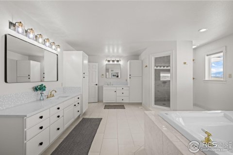 4 bedrooms House in Longmont, USA No. 76731 24