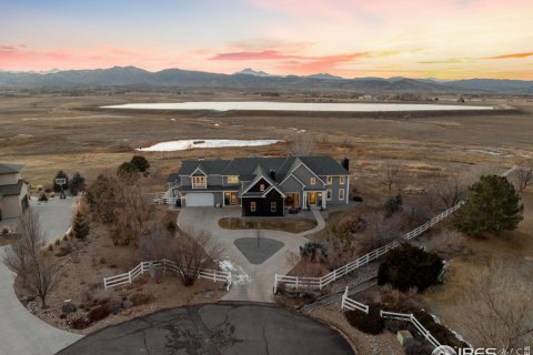 4 bedrooms House in Longmont, USA No. 76731 2