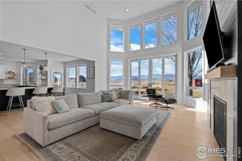 4 bedrooms House in Longmont, USA No. 76731 3