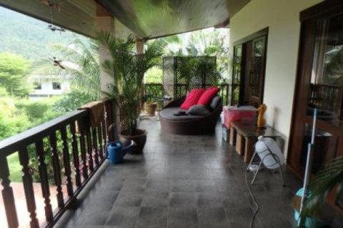 4 bedrooms Villa in Ko Samui, Thailand No. 95974 5