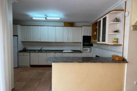 2 bedrooms Properties in Hai Bac, Vietnam No. 92221 11