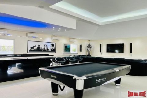 4 bedrooms Villa in Pattaya, Thailand No. 96648 7