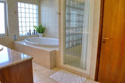 4 bedrooms Bungalow in Agioi Trimithias, Cyprus No. 36850 13