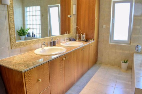4 bedrooms Bungalow in Agioi Trimithias, Cyprus No. 36850 14