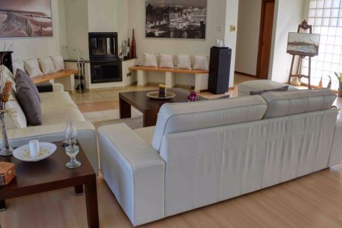 4 bedrooms Bungalow in Agioi Trimithias, Cyprus No. 36850 8