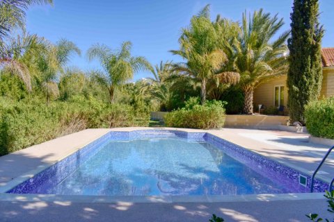 4 bedrooms Bungalow in Agioi Trimithias, Cyprus No. 36850 2