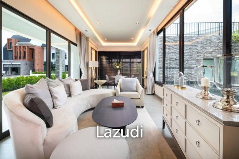 5 bedrooms House in Chiang Mai, Thailand No. 98031 9