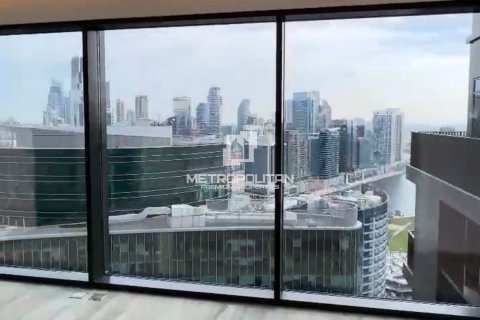 3 bedrooms Apartment in Hai Ba Trung, Vietnam No. 93565 8