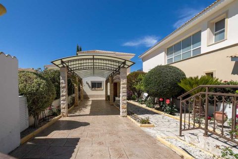 3 bedrooms House in Pegeia, Cyprus No. 31775 5