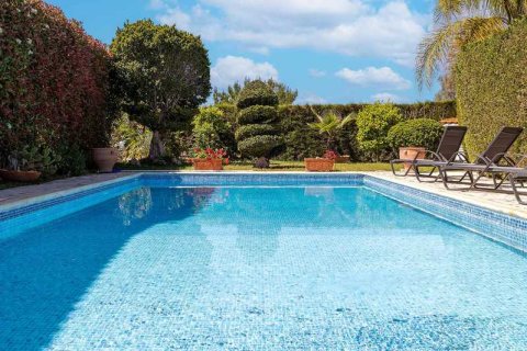 3 bedrooms House in Pegeia, Cyprus No. 31775 8