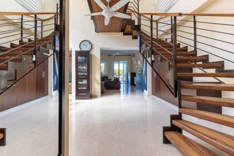 3 bedrooms House in Pegeia, Cyprus No. 31775 10