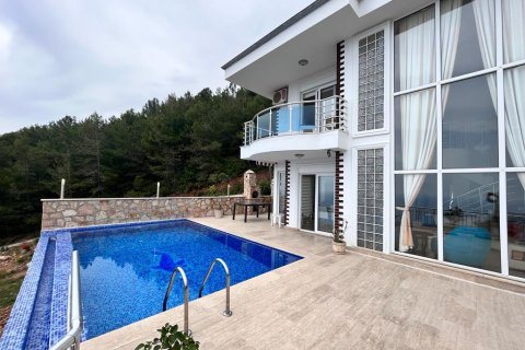 5 rooms Villa in Alanya, Turkey No. 21275