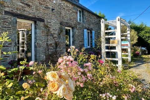 6 dormitorios House en Sixt-sur-Aff, France No. 75949 1