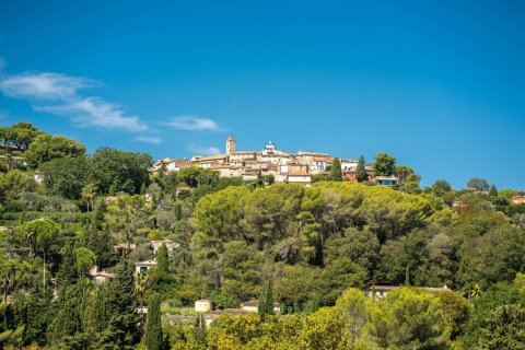 4 bedrooms Villa in Mougins, France No. 99309 1