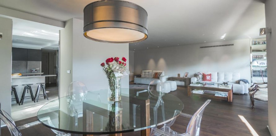 5 bedrooms Apartment in Binh My, Vietnam No. 110720