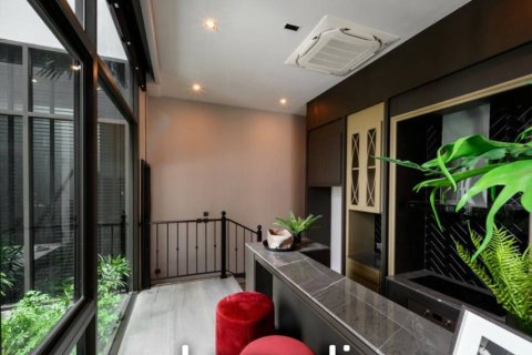 4 bedrooms House in Chiang Mai, Thailand No. 97960 5