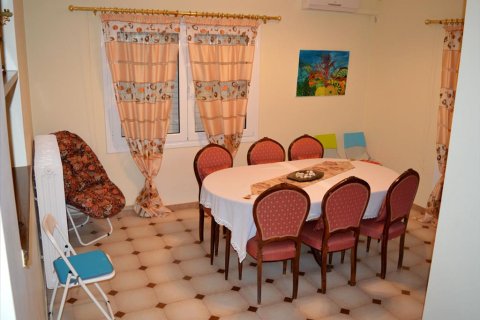Дом с 6 спальнями в Лутракион, Греция №59610 19