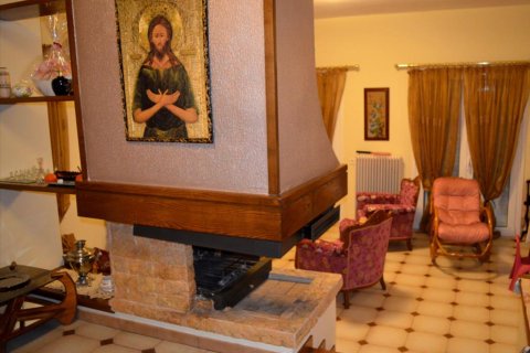 Дом с 6 спальнями в Лутракион, Греция №59610 18