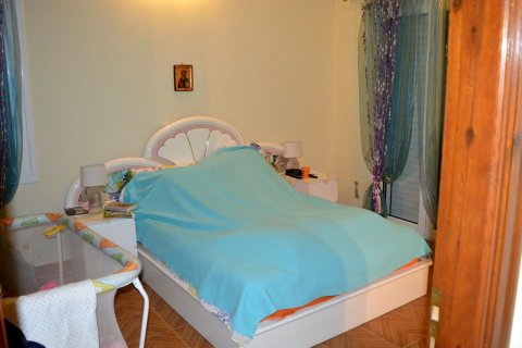 Дом с 6 спальнями в Лутракион, Греция №59610 25