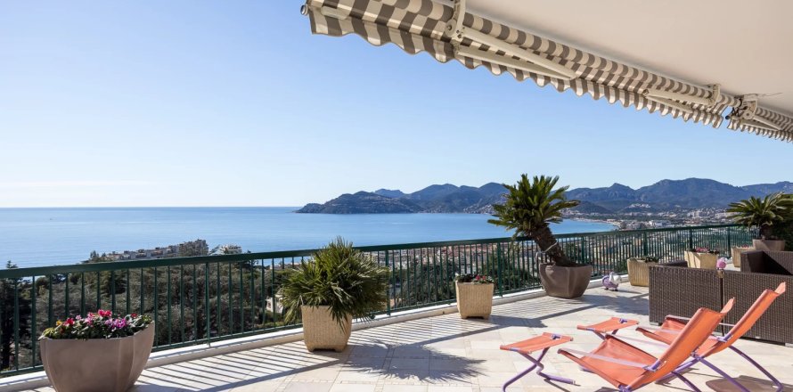 4 chambres Appartement à Cannes, France No. 76124