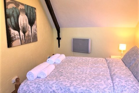 5 bedrooms House in Chateauneuf-du-Faou, France No. 69432 11