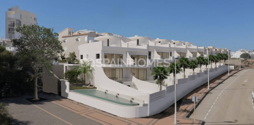 2 dormitorios Penthouse en Torrevieja, Spain No. 88108