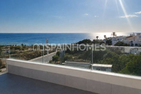 2 bedrooms Penthouse in Torrevieja, Spain No. 88108