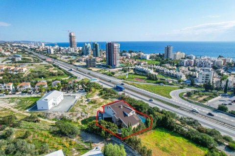 322m² Villa in Limassol, Cyprus No. 105039 6