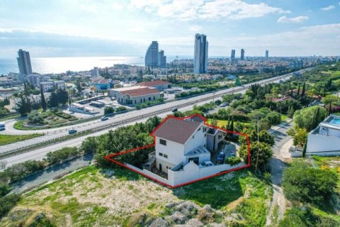 322m² Villa in Limassol, Cyprus No. 105039 5