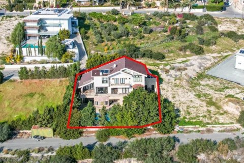 322m² Villa in Limassol, Cyprus No. 105039 4